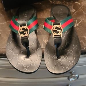 Gucci flip flop